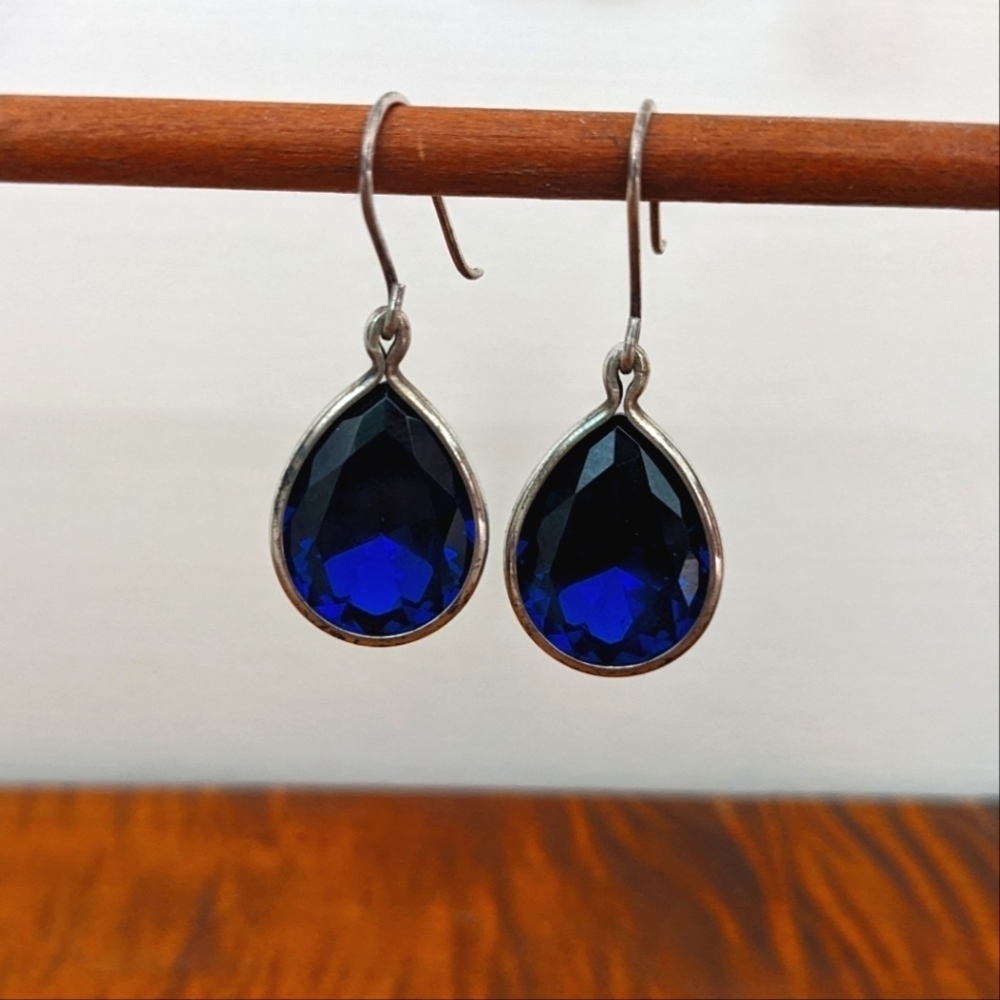 Silver blue teardrop earrings
